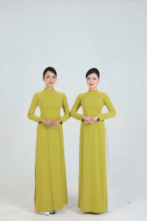 Áo dài xanh bơ