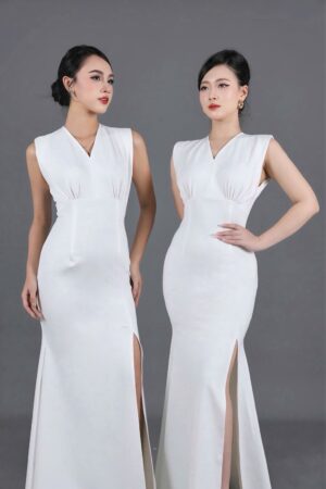 Váy dạ hội trắng sát nách